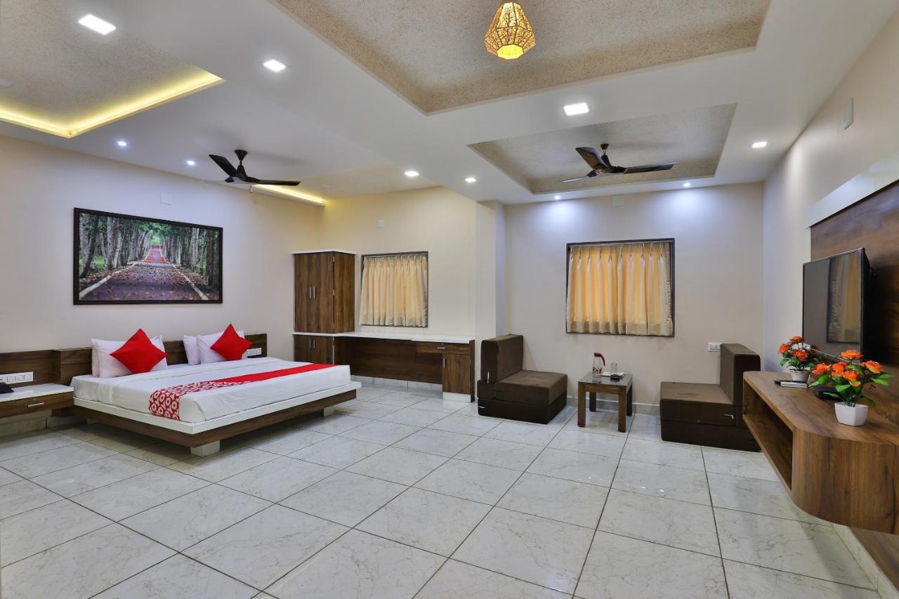 Oyo 26621 Hotel Tulsi Residency Jamnagar Luaran gambar