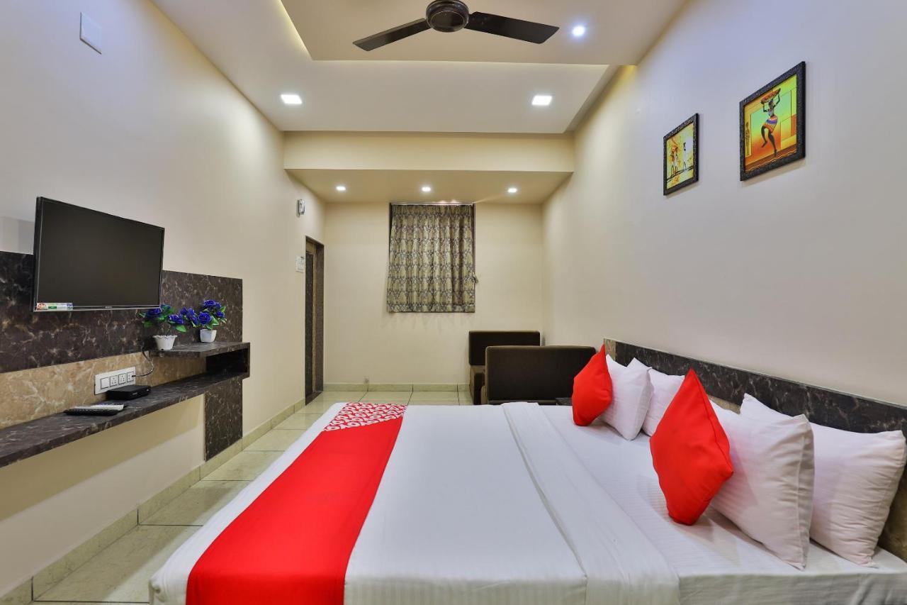 Oyo 26621 Hotel Tulsi Residency Jamnagar Luaran gambar